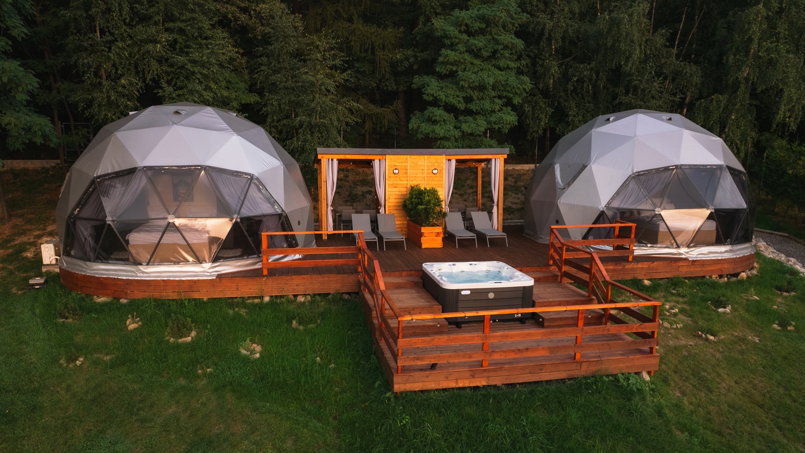 GEODOMAS glampingkuppeler for reiseliv