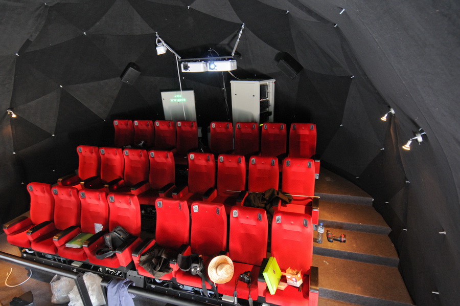 Sferinio kinoteatro kupoliniai pastatai | 360°x180° pilnos projekcijos ekranas