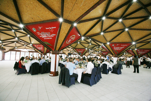 Gruzijos Tbilisio jūros klubo kupolai „Quadrat Dome“ | OCTADOME 12x12m F6