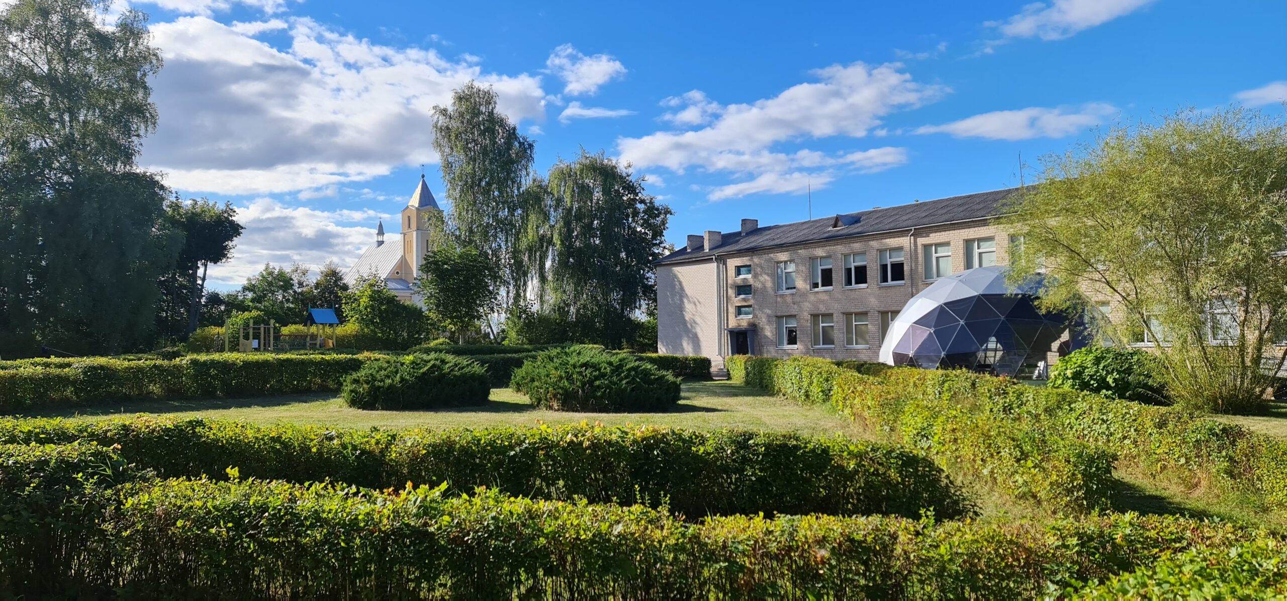 50m2 Lauko Klasė Ø8m Kupolas | Riešės pagrindinė mokykla