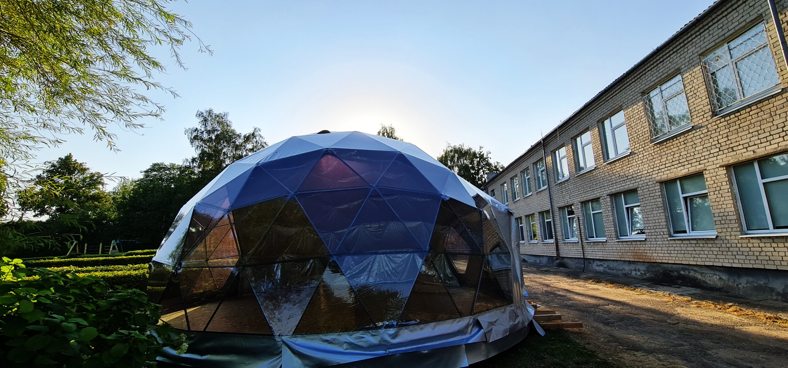 50m2 Lauko Klasė Ø8m Kupolas | Riešės pagrindinė mokykla