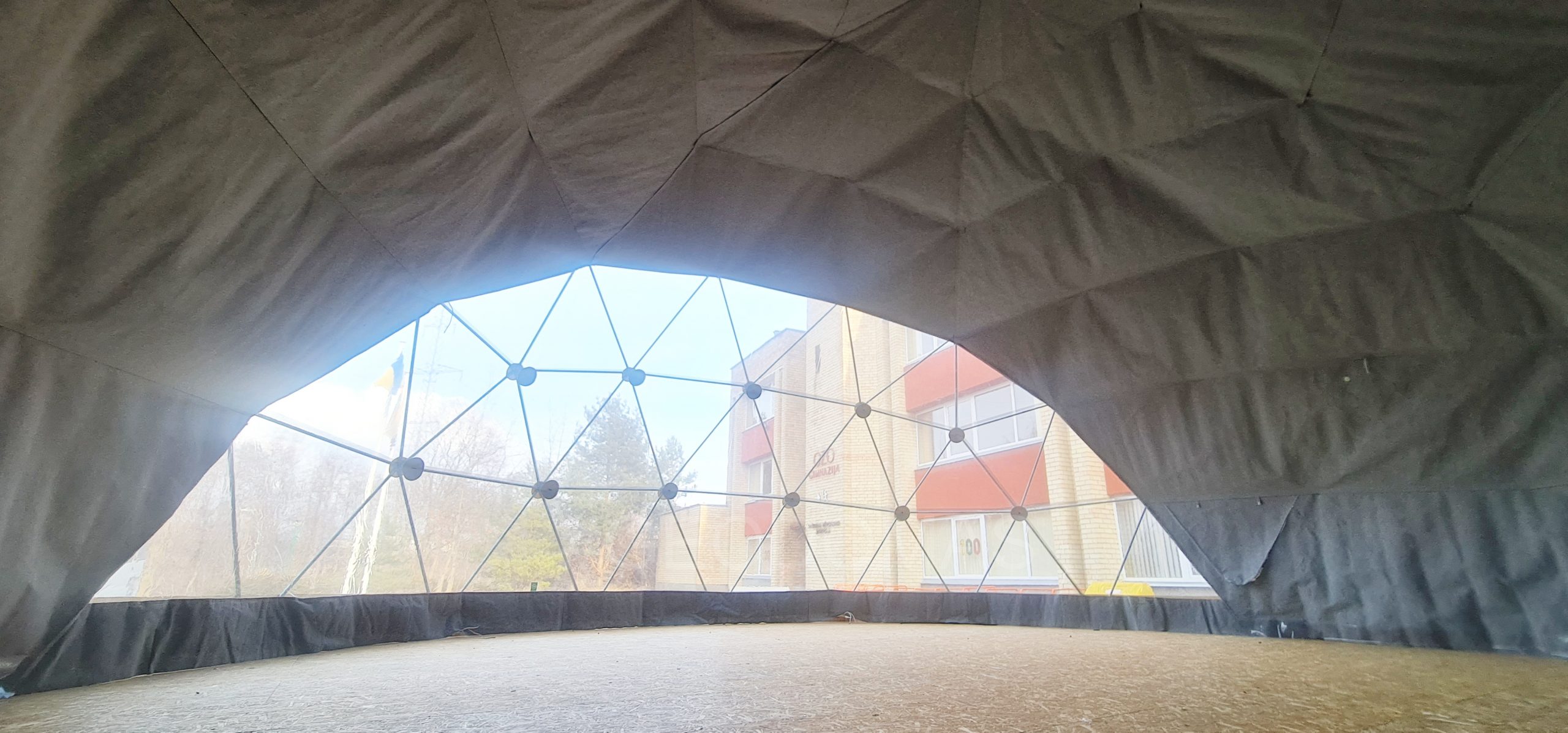 95m2 Lauko Sporto Klasė Ø11m | Vilniaus Ozo gimnazija