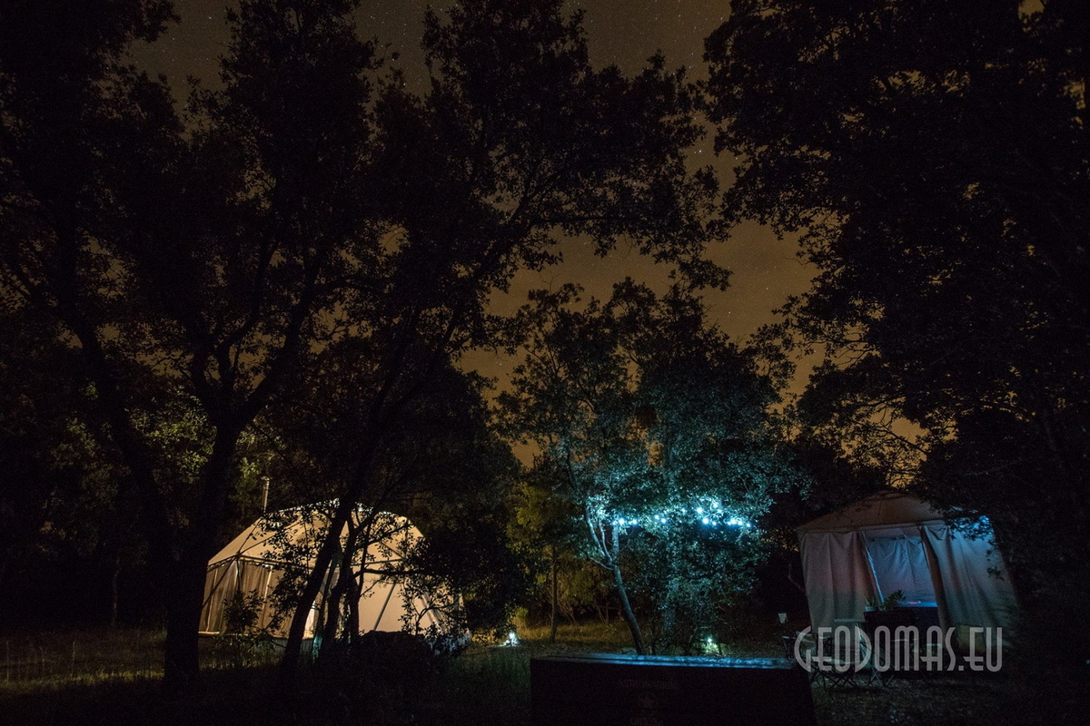 CRYSTAL KAPSULĖ & 28m2 GLAMPING KUPOLAI | Astronarium.Fr