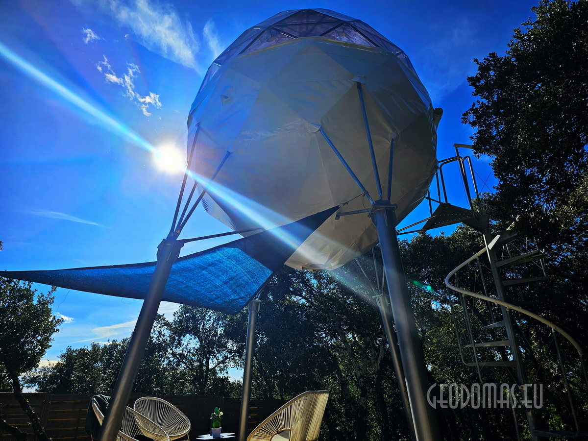 CRYSTAL KAPSULĖ & 28m2 GLAMPING KUPOLAI | Astronarium.Fr