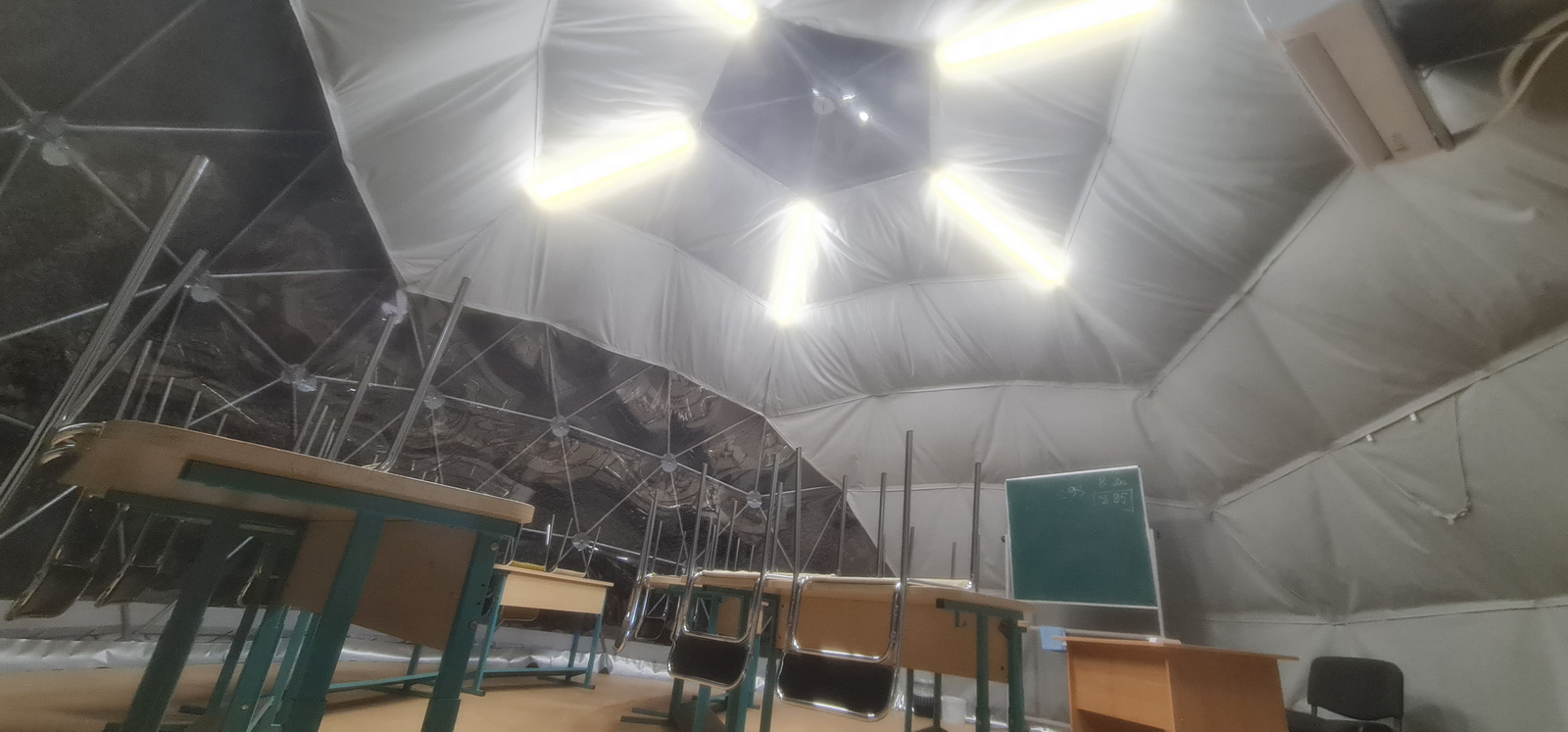 50m2 Lauko Klasė Ø8m Kupolas | Riešės pagrindinė mokykla