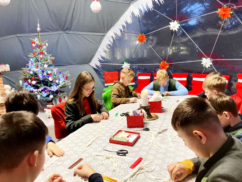 50m2 Lauko Klasė Ø8m Kupolas | Priekulės Ievos Simonaitytės gimnazija